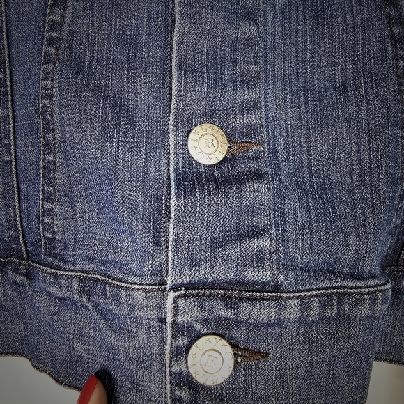 OILILY Women's Vintage Embroidered Denim Jacket - Picture 7 of 15